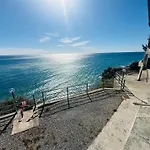 Vakantiehuis Elegante Vista Mare Con Posto Auto Privato *