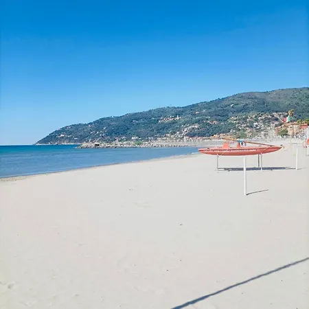 Elegante Vista Mare Con Posto Auto Privato * Marina dʼAndora