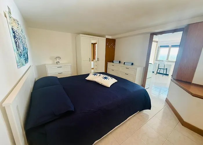 Elegante Vista Mare Con Posto Auto Privato *