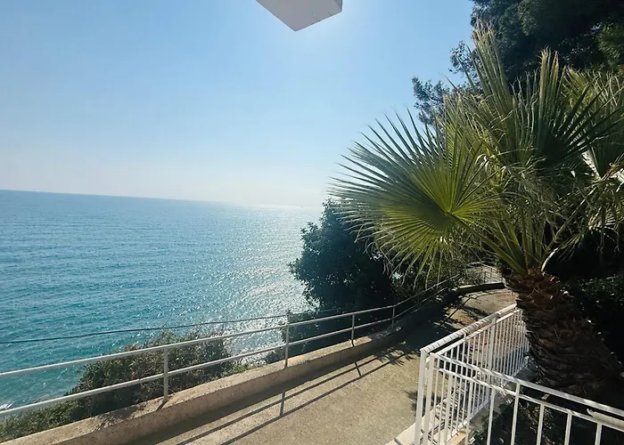 Elegante Vista Mare Con Posto Auto Privato בית נופש Marina dʼAndora