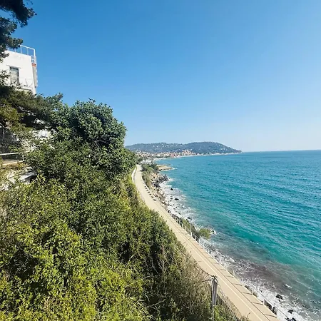 Elegante Vista Mare Con Posto Auto Privato 別荘