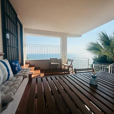 Elegante Vista Mare Con Posto Auto Privato * Marina dʼAndora