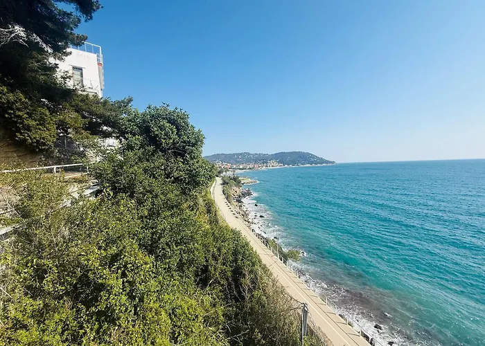 Elegante Vista Mare Con Posto Auto Privato Holiday home