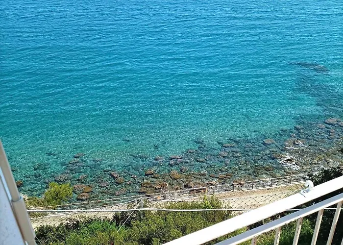 Elegante Vista Mare Con Posto Auto Privato *