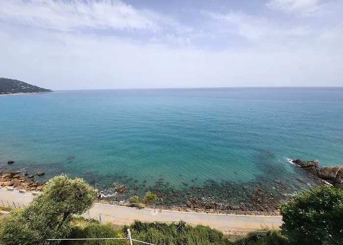 Elegante Vista Mare Con Posto Auto Privato Holiday home