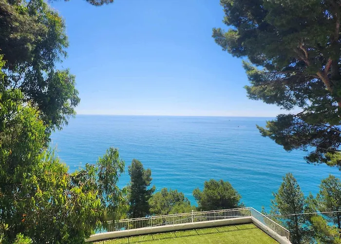 Elegante Vista Mare Con Posto Auto Privato Holiday home